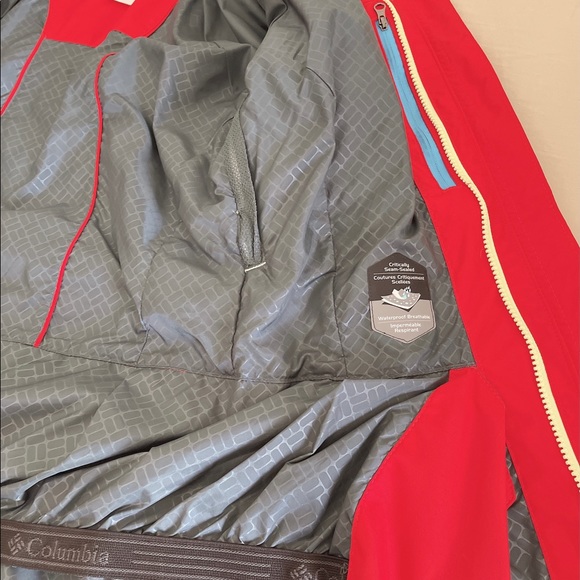 New Women Columbia jacket - Picture 6 of 6